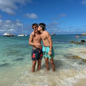 Meet your Posher, Peter